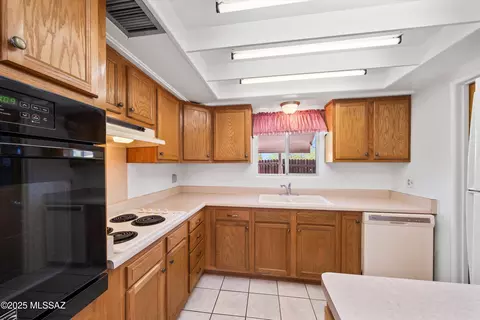 Kitchen - 8524 E 3rd St, Tucson, AZ 85710 photo 1 of 2