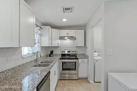 Kitchen - 7667 E Keith Dr, Tucson, AZ 85730 photo 1 of 3