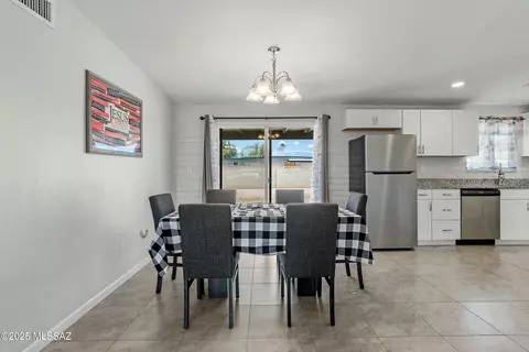 Dining - 7667 E Keith Dr, Tucson, AZ 85730 photo 1 of 1