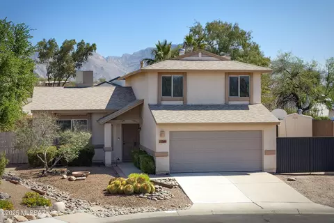 5860 N Troutbrook Pl, Tucson, AZ 85741