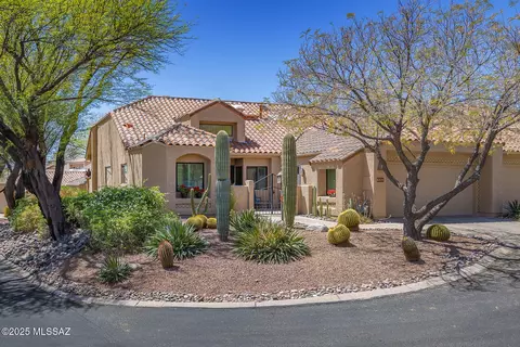 6121 N Golden Eagle Dr, Tucson, AZ 85750
