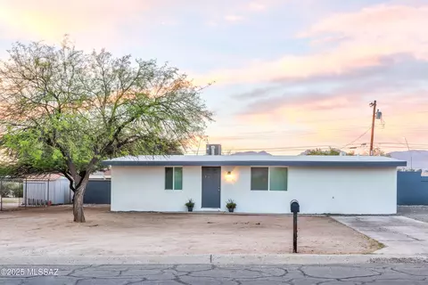 5631 E 30th St, Tucson, AZ 85711