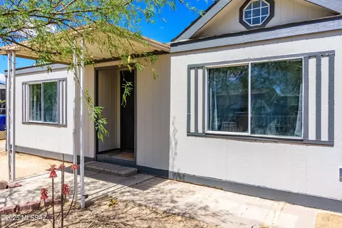 101 E Palmas Pl, Tucson, AZ 85706