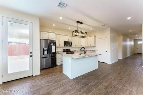5228 E Willard St, Tucson, AZ 85712 photo 9