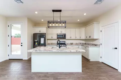 5228 E Willard St, Tucson, AZ 85712 photo 4