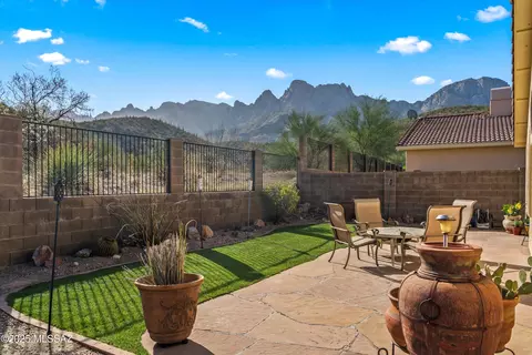 11248 N Flat Granite Dr, Oro Valley, AZ 85737