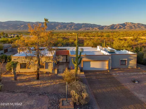 10821 E Placita Los Reyes, Tucson, AZ 85748