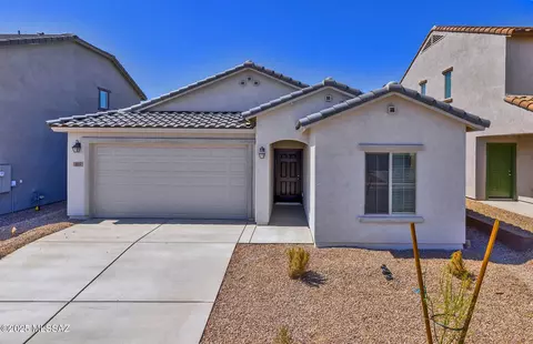 865 W Calle El Teclado, Sahuarita, AZ 85629
