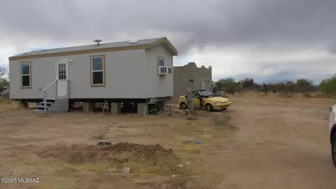 9096 S Fillmore Rd, Tucson, AZ 85736