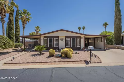 87 W Rama Dr, Green Valley, AZ 85614