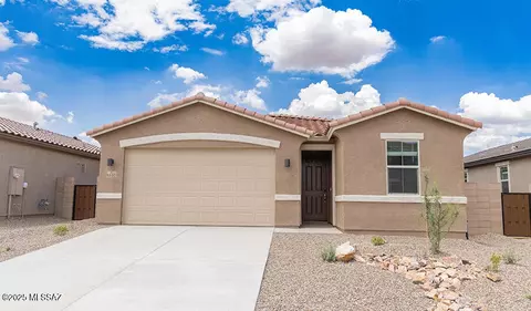 6642 W Island Creek Ln, Tucson, AZ 85757