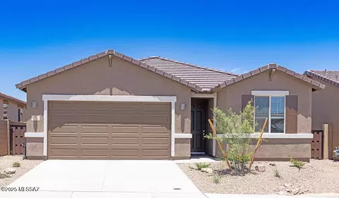 716 W Calle El Tramo, Sahuarita, AZ 85629
