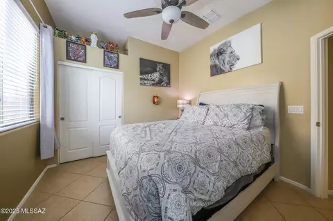 Bedroom - 12523 E Rust Canyon Pl, Vail, AZ 85641 photo 5 of 6