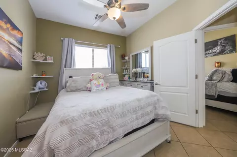 Bedroom - 12523 E Rust Canyon Pl, Vail, AZ 85641 photo 3 of 6