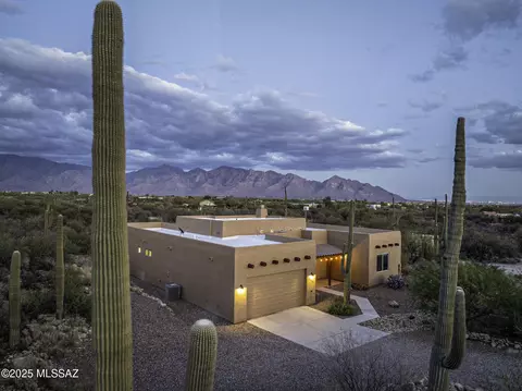 13847 N Como Dr, Tucson, AZ 85755
