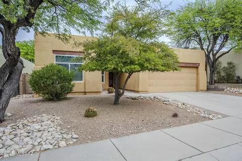 6545 N Shadow Bluff Dr, Tucson, AZ 85704