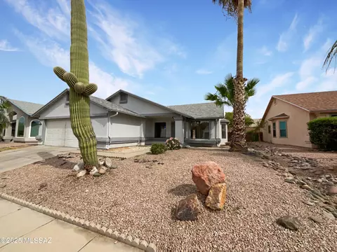 2836 W Darley Woods Dr, Tucson, AZ 85742