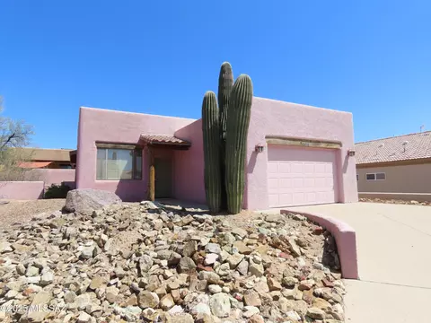 1971 S Flying Heart Ln, Tucson, AZ 85713