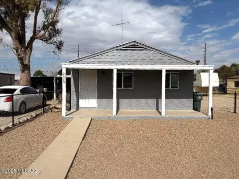 2527-2529 E Cameron Vis, Tucson, AZ 85713