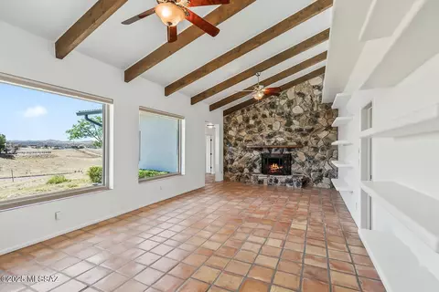 Living - 20 Buckskin Ln, Sonoita, AZ 85637 photo 2 of 3