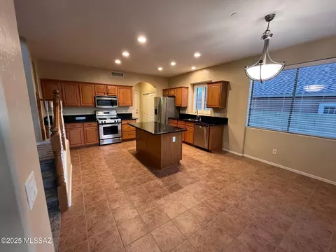 Kitchen - 60954 E Rock Ledge Loop, Tucson, AZ 85739 photo 1 of 2