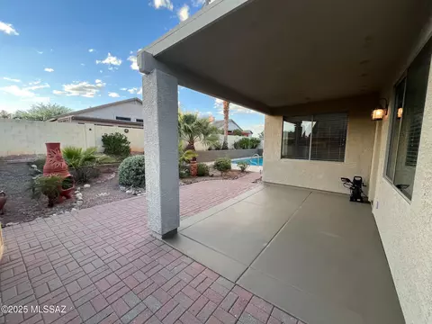 Exterior - 60954 E Rock Ledge Loop, Tucson, AZ 85739 photo 2 of 7