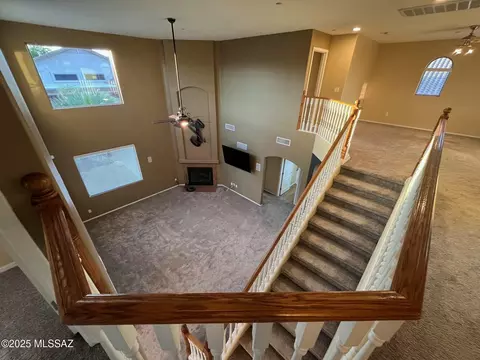 Living - 60954 E Rock Ledge Loop, Tucson, AZ 85739 photo 3 of 4
