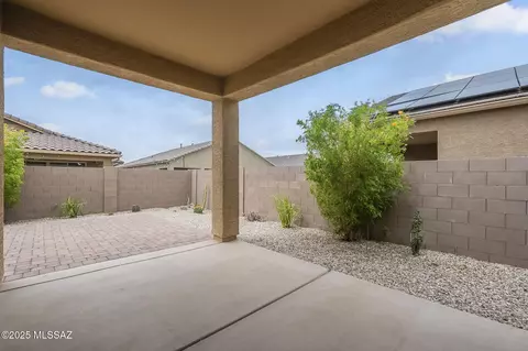 Exterior - 9989 N Ruby Range Trl, Marana, AZ 85653 photo 2 of 7