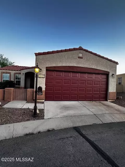 1127 W Vuelta Potrillo Mesteno, Sahuarita, AZ 85629