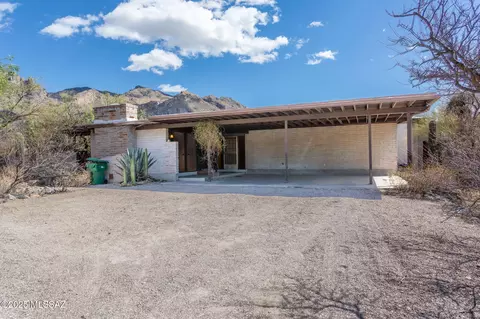 4055 E Alvernon Cir, Tucson, AZ 85718