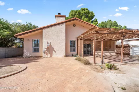 Exterior - 5838 E 3rd St, Tucson, AZ 85711 photo 3 of 4