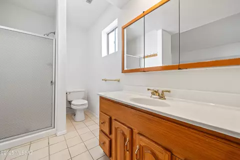 Bath - 5838 E 3rd St, Tucson, AZ 85711 photo 1 of 2
