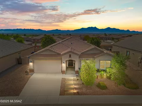 17789 S Silent Meadows Path, Sahuarita, AZ 85629