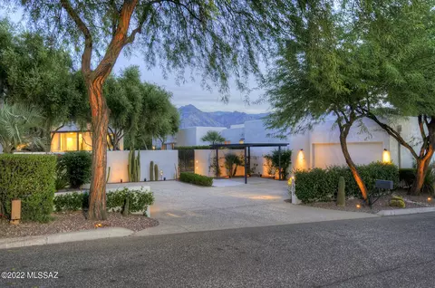 8481 E Milford Pl, Tucson, AZ 85750