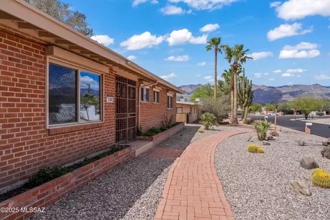 2301 N Sonoita Ave, Tucson, AZ 85712