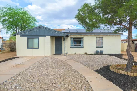 2003 S Kelvin Stra, Tucson, AZ 85713
