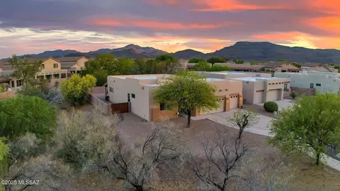 7099 W Hutchs Pools Pl, Tucson, AZ 85743
