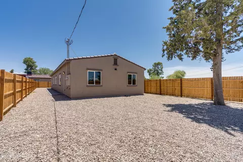 1335 W El Caminito Pl, Tucson, AZ 85705
