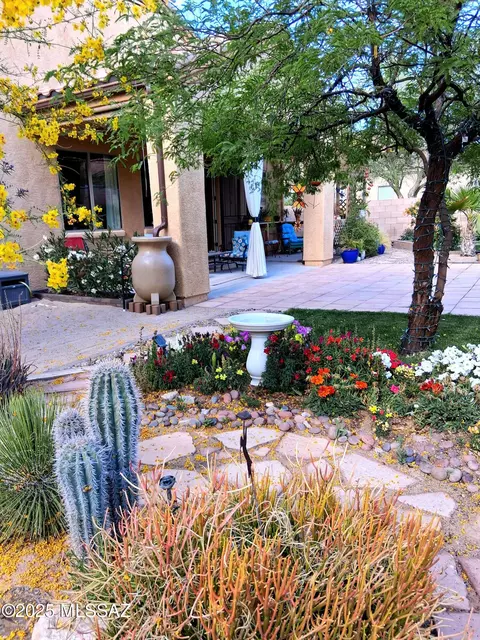 6495 W Knoll Pines Way, Tucson, AZ 85757