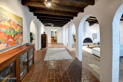 Entry Way - 2020 E 4th St, Tucson, AZ 85719 photo 4 of 4