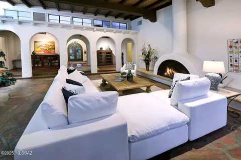 Living - 2020 E 4th St, Tucson, AZ 85719 photo 3 of 8