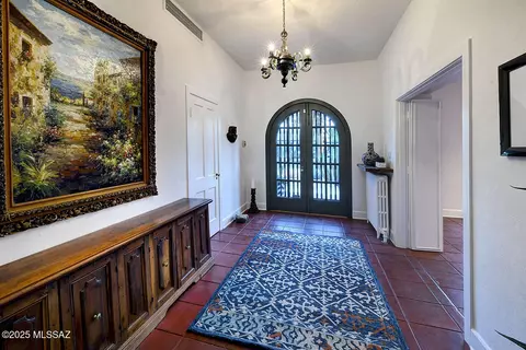 Entry Way - 2020 E 4th St, Tucson, AZ 85719 photo 1 of 4