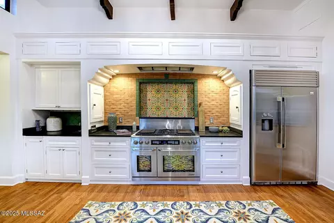 Kitchen - 2020 E 4th St, Tucson, AZ 85719 photo 3 of 5