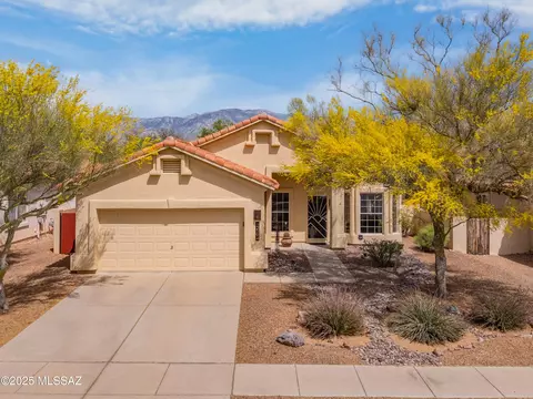 12194 N Sterling Ave, Oro Valley, AZ 85755