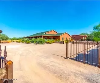 7211 S Hildreth Ave, Tucson, AZ 85746