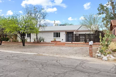 5441 E 8th St, Tucson, AZ 85711