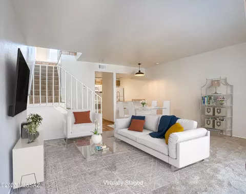 1600 N Wilmot Rd UNIT 327, Tucson, AZ 85712