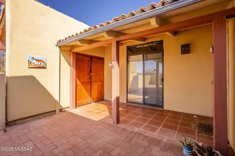 2141 Calle Palo Parado, Tubac, AZ 85646
