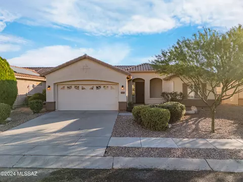 7715 W Candle Creek Rd, Tucson, AZ 85743