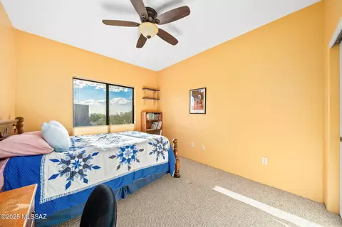 Bedroom - 13803 E Corte La Pata, Vail, AZ 85641 photo 3 of 5